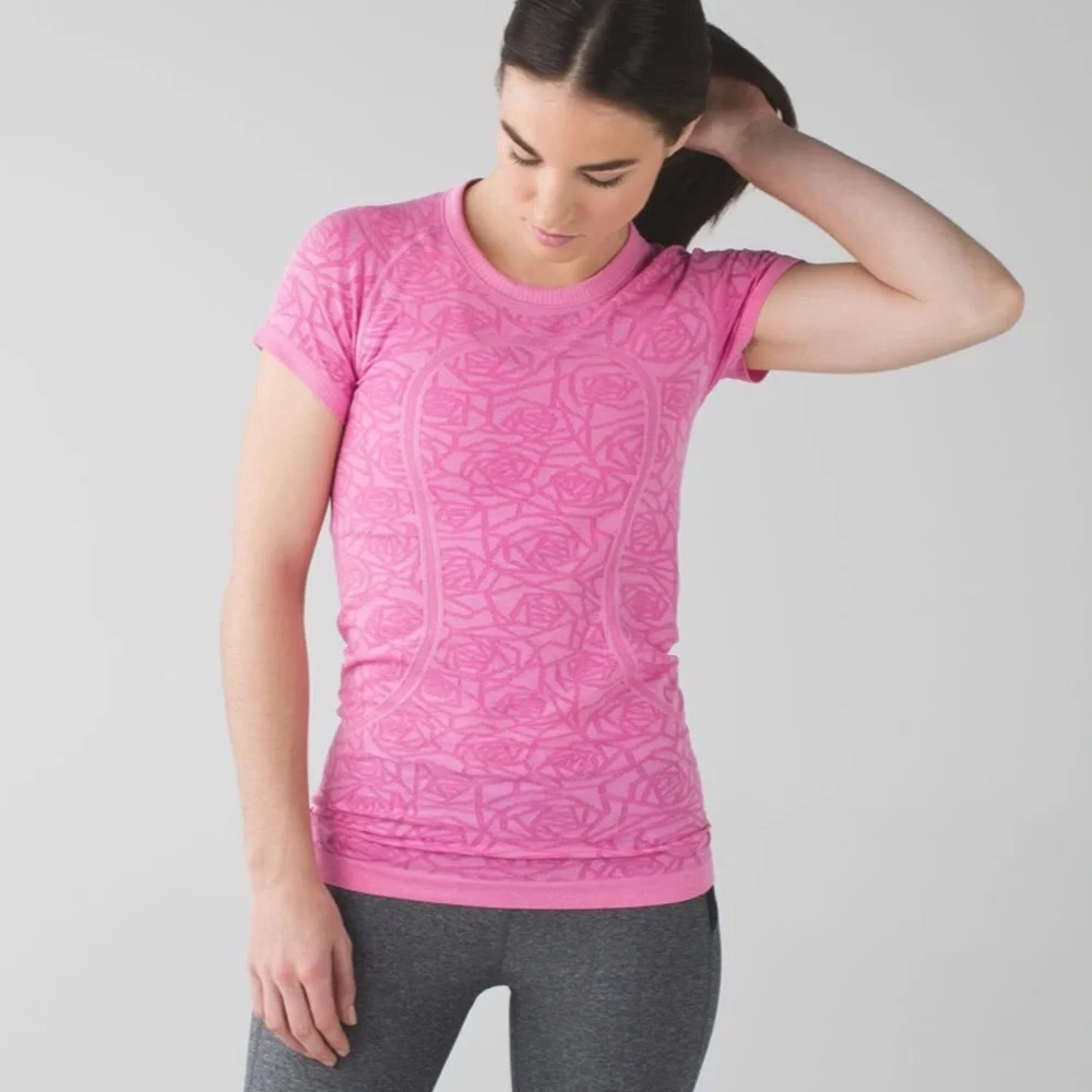 💖LULULEMON SWIFTLY TECH SHORT SLEEVE CREW💖 - Picture 1 of 6